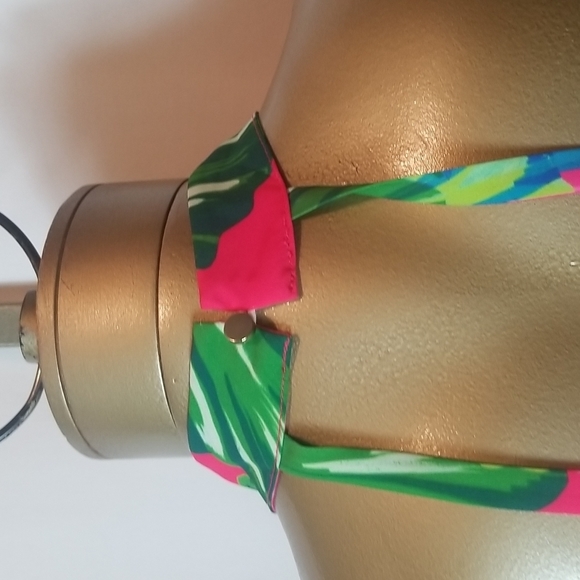 CHLOE OLIVER PINK & GREEN TROPICAL PRINT SHORT ROMPER - Picture 8 of 10